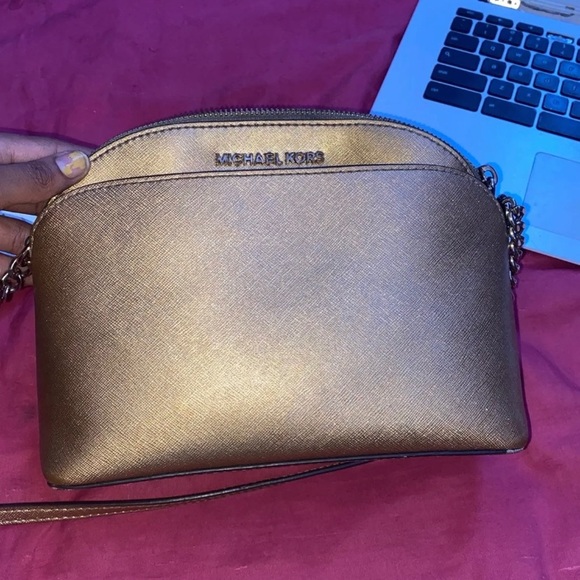 Michael Kors Handbags - Michael Kors Crossbody
